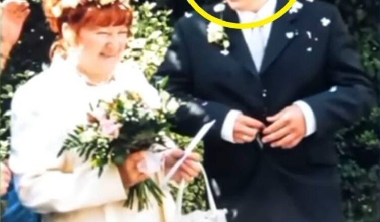 She was 51, and he was only 17. PLCMIMHTRESS, as a couple will now live after 20 years! She was 51, and he was only 17. PLCMIMHTRESS, as a couple will now live after 20 years!