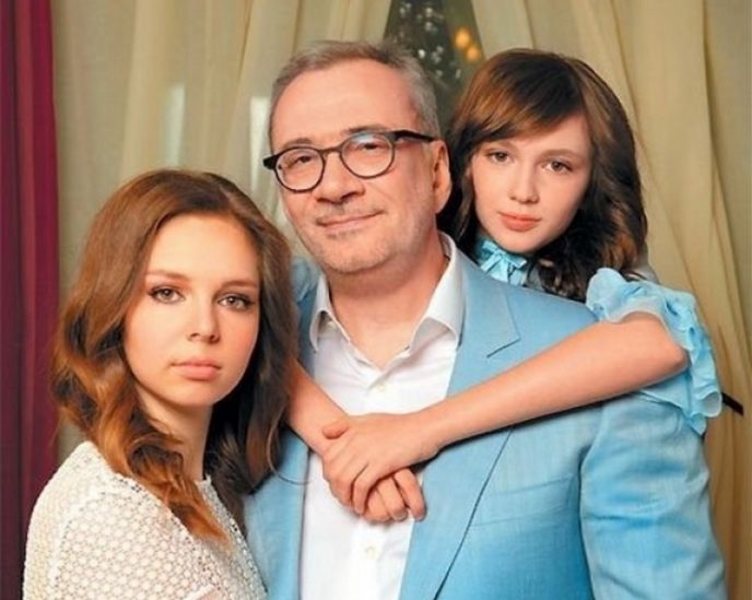 “Because of Brezhnev, I pushed for 10 years in Trib evening I told Kostya:“ If you do not leave, then I will leave. I can't get it more than with Tribe 